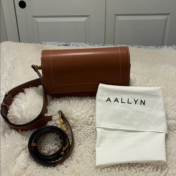 AALLYN INGRID NWOT Cognac  Leather shoulder and crossbody straps - Picture 2 of 6